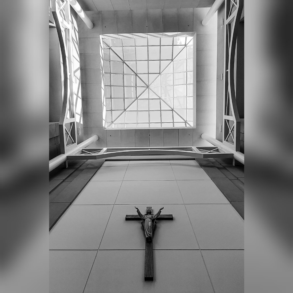 VVValderas's tweet photo. Upshot of the Hospital Atrium.
#amateurphotography #streetphotography #amateurphotos #jesus #religious https://t.co/NiiSTi5Tey