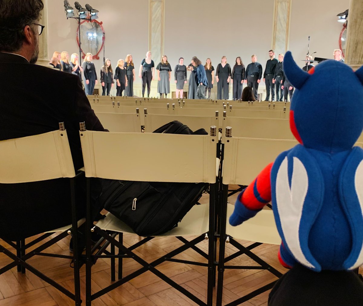 ShenandoahU's tweet photo. #wheresbuzzy 🌎🐝

Buzzy travelled to Venice with @SUConservatory   students to perform as part of the 2022 Biennale Musica: Out of Stage in Venice, Italy. To learn more: https://t.co/qlOrgSKvNA https://t.co/MhmSpczzPj