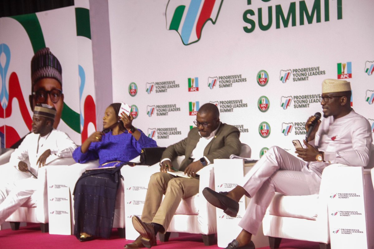mkdAraoye's tweet image. I attended the Progressive Young Leaders summit where I spoke as a panelist on the topic “Financing the future: Supporting the next generation of entrepreneurs”. On the panel were smart industry leaders and leading government economic policy makers that engaged

#PYLSummit2022