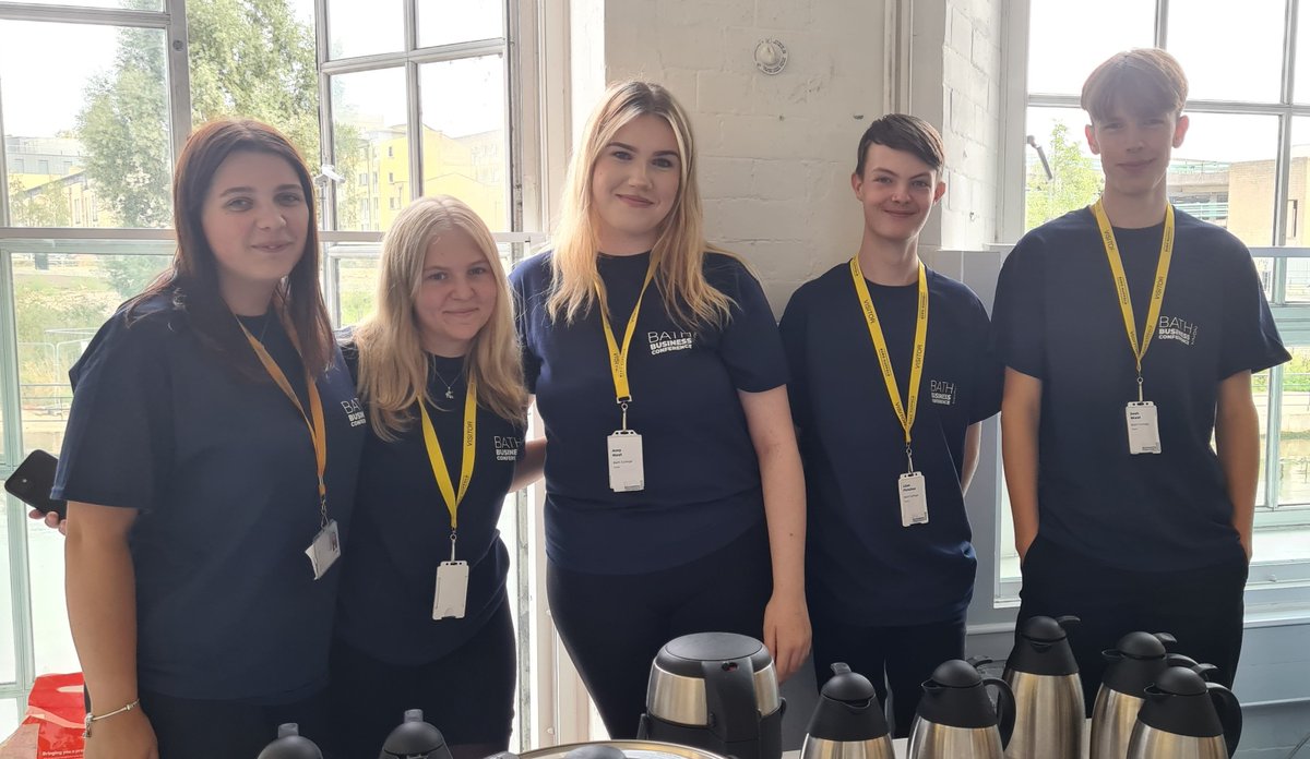 BathCollege's tweet photo. This morning was the @bathbid #BathBusinessConference. Our Principal, Jayne Davis was on the Employment & Skills panel. It was great to also have our Business students able to help with the event and gain some valuable industry experience. #MyBathCollege https://t.co/ncDdtsrd55