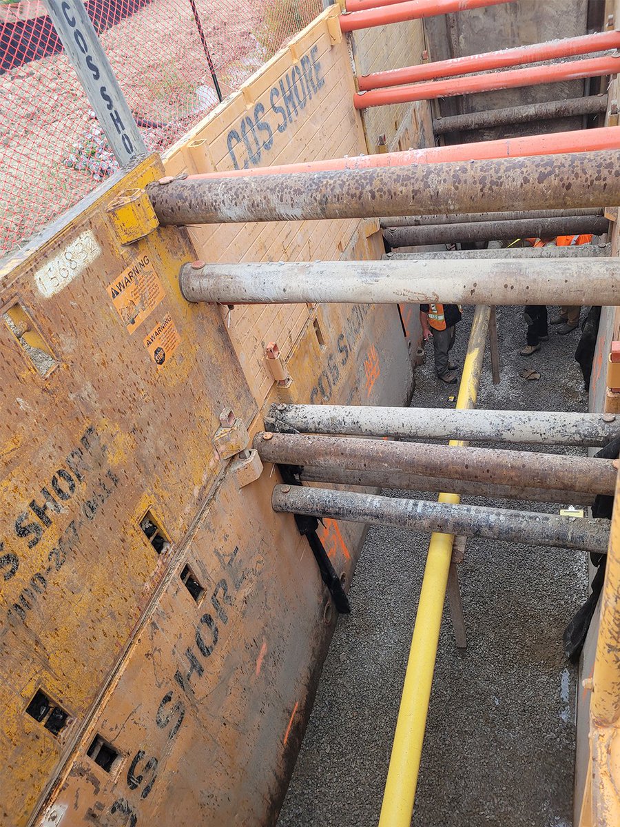 CondrainGroup's tweet photo. Shown here is the prep work for Enbridge Gas to lower a high pressure gas main for installation of box culverts at our Elgin Mills site. #highpressure #boxculvert #shoring https://t.co/vNZELZrcqX