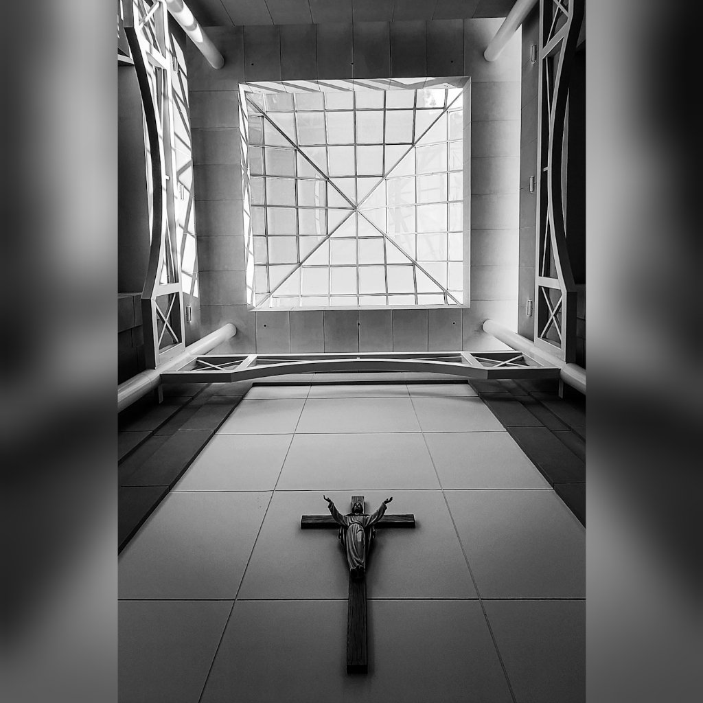 VVValderas's tweet photo. Upshot of the Hospital Atrium.
#amateurphotography #streetphotography #amateurphotos #jesus #religious https://t.co/NiiSTi5Tey