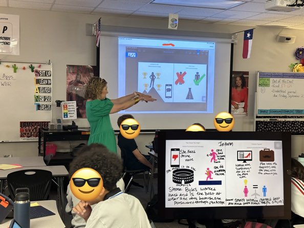 aaron_teach's tweet photo. I love when a teacher takes an idea and in less than an hour has already put it in place in the classroom!  @MrsJABrown is using Keynote to have students show their ideas visually, and then leading classroom conversations. #RockStarTeacher #EveryoneCanCreate @AppleEDU https://t.co/rOXnCQkkzu