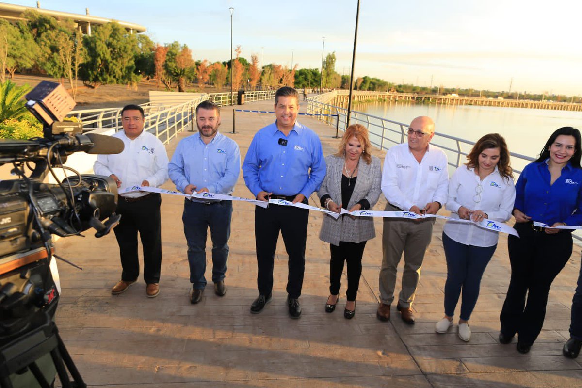 estrella_gil's tweet photo. Día importante para los Reynosenses se vivió la tarde de ayer, en donde tuvimos la oportunidad de acompañar al Gobernador @fgcabezadevaca a la inauguración del Malecón La Escondida #TamCrece #Reynosa https://t.co/J8RXA0jLAR