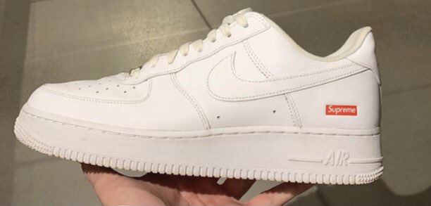 One_To_Cop's tweet image. 👉 Air Force 1 Supreme ⚪️🔴

All Size 📏

#sneakers #resell #discord #marketplace #sneakersaddict #sneakershead #nikesneakersformen #sneakersforsale #pourtoi #fyou #foryou #tiktok #twitter #instagram
