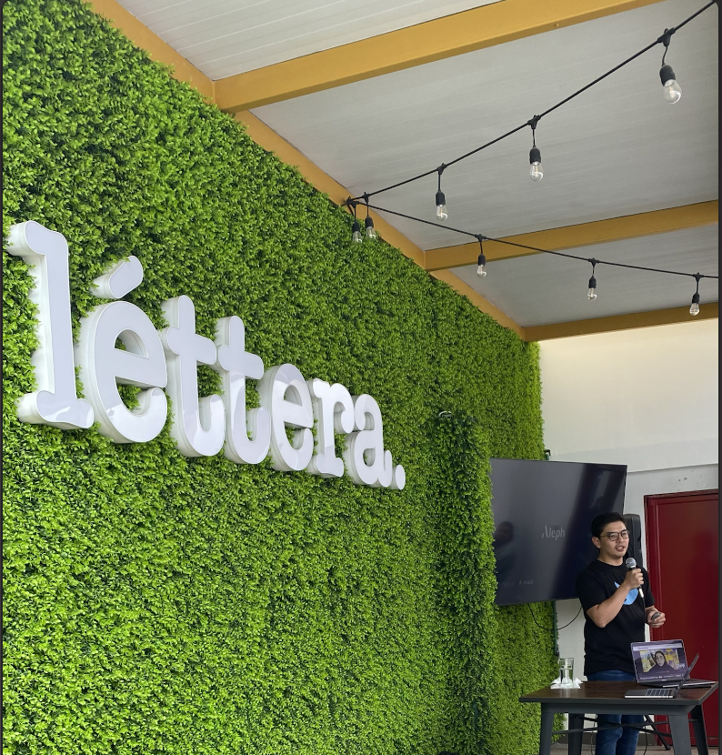 X_AlephEcu's tweet photo. El pasado 16 de septiembre nuestro equipo de #IMSTWEC fue invitado por @lettera_ec a su #RoofTalks, donde compartimos un momento ameno hablando de #WorldCup2022 y de la #pasionporelfutbol ⚽️
#LoveTwitter #OneTeam #WeAreIMS #IMS 🌎 https://t.co/N7T4nyHsCT