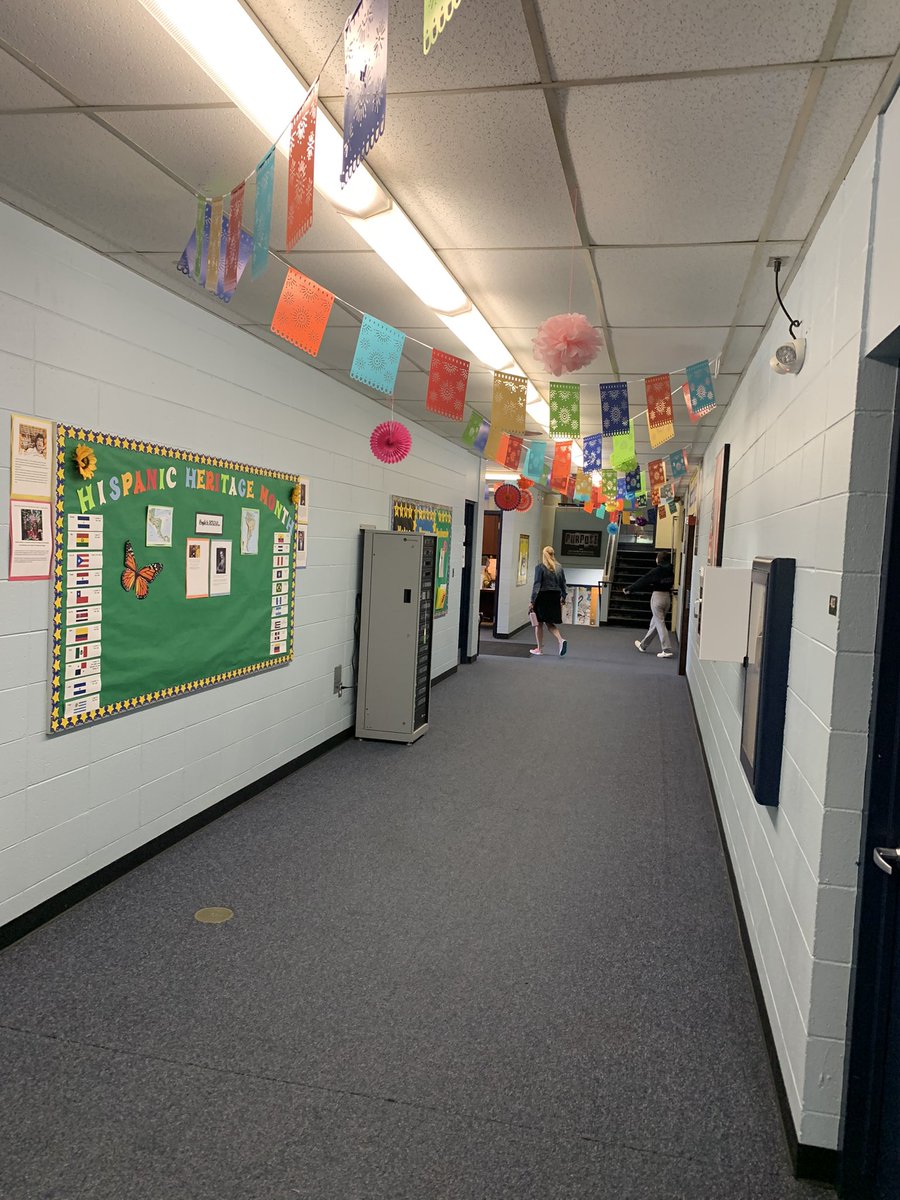 GMcKinzie204's tweet photo. Celebrating National Hispanic Heritage Month @GMcKinzie204.  Thanks Mrs.Smith for all your efforts in making our building come alive.   #NationalHispanicHeritageMonth https://t.co/vkRNcTdJbV