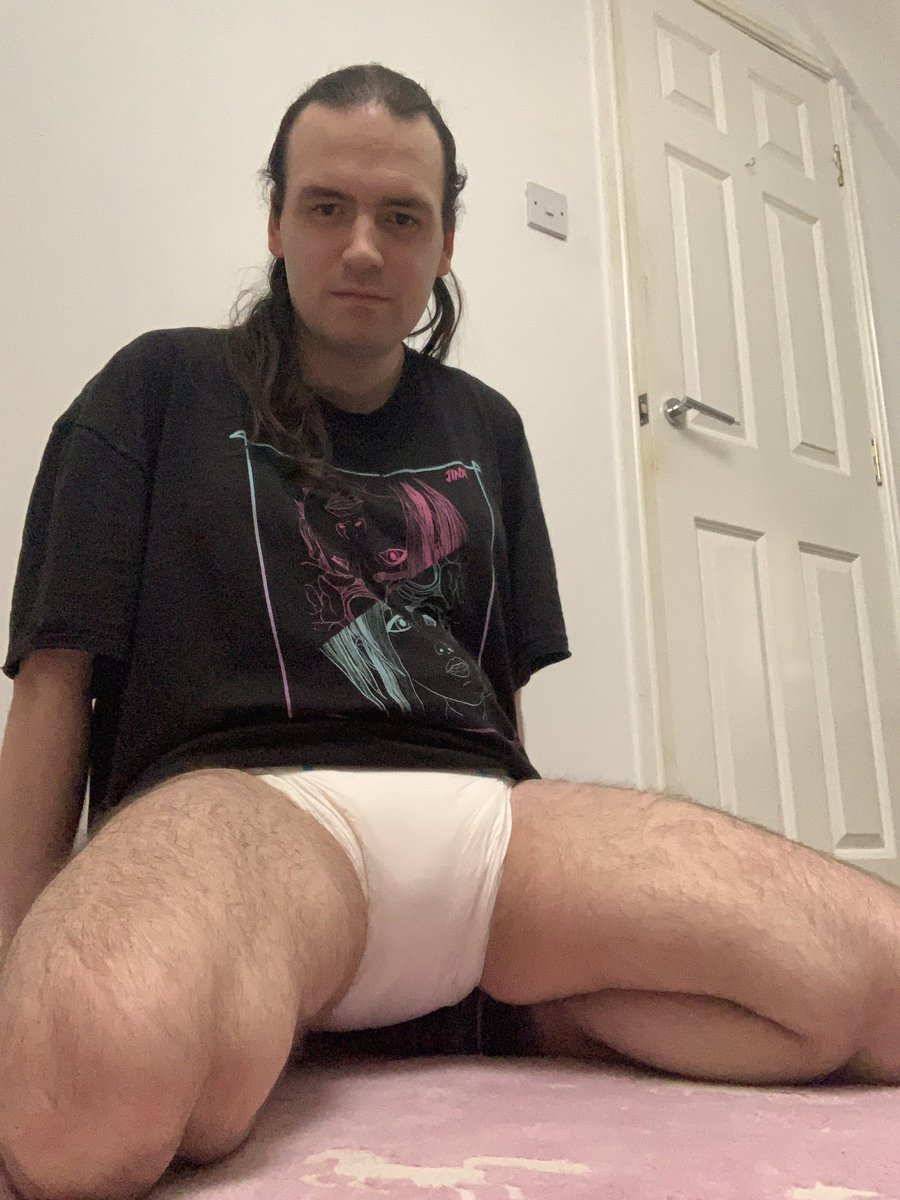 SarahRoseABDL's tweet photo. Got some diapers in today from @NappiesRUs, I love the simplistic white diaper look of the NRU STR8UPs 🥰 #abdl https://t.co/207Cjt4y6k