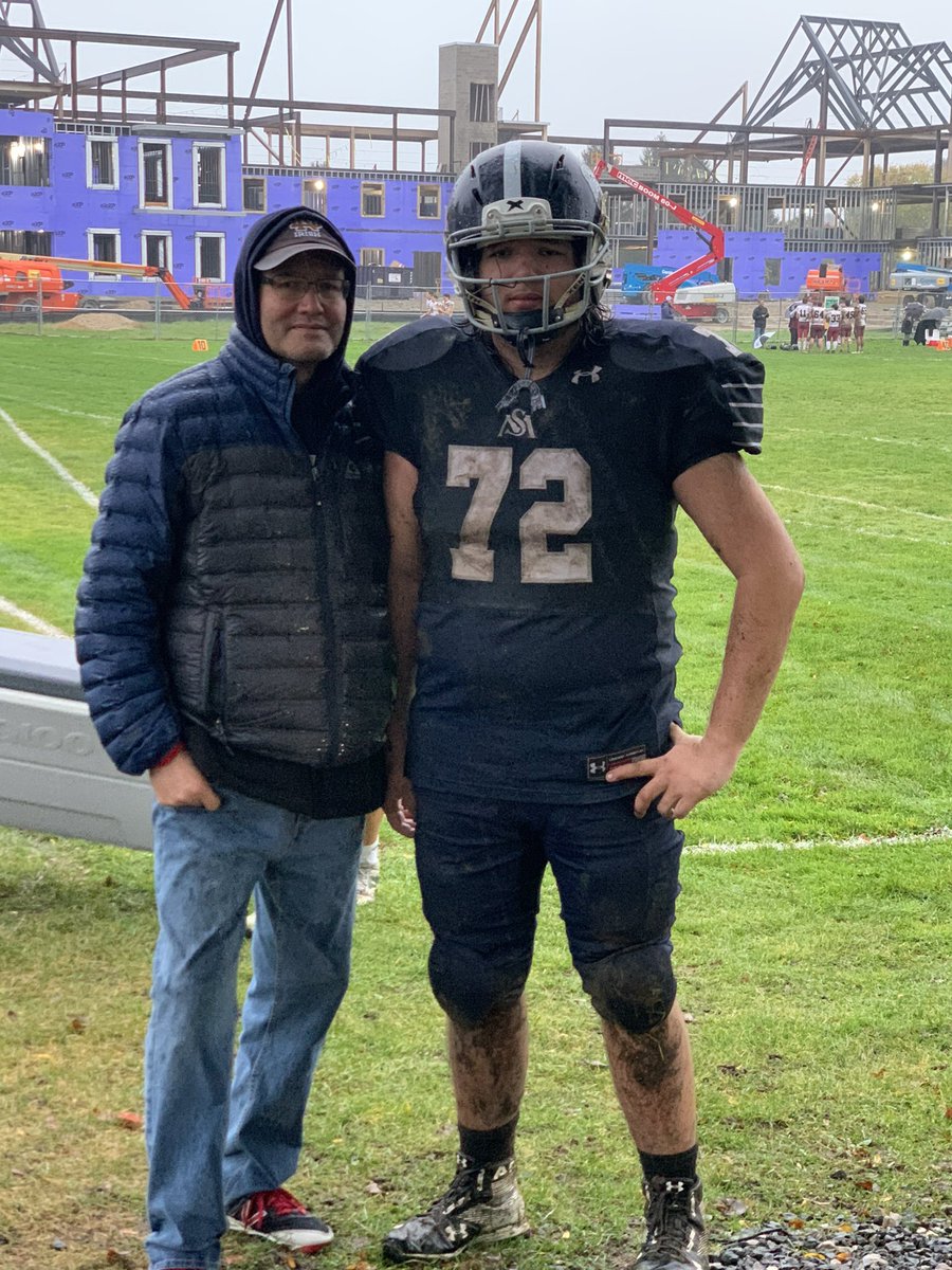 dudek_cj's tweet photo. Only a year apart. Love you dad, thank you for always supporting me. 💙 #Go72 https://t.co/1e6LD5OHGl