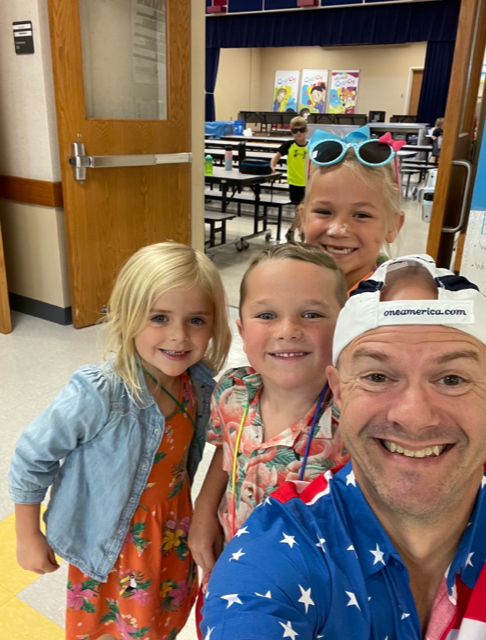 CenLeaderInMe's tweet photo. Check out the Tacky Tourists at Central! @Lebanon_Schools https://t.co/YExMYUVCts