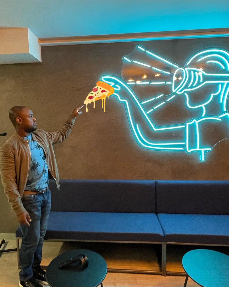 It's Pepperoni Pizza Day! 🍕🍕🍕

Enjoy a 1-hour VR Arcade experience + Bottomless Pizza at @gordonramsaystreetpizza for just £43pp (usually £49pp) from Mon-Thurs🙌

Avail to book for our Battersea Power Station venue for up to 6 players. Click the link in bio to find out more 🔗