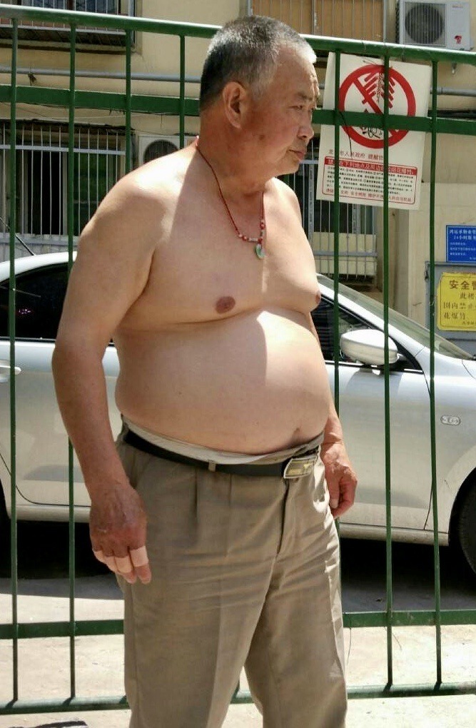 Sweet fat daddy tweet media