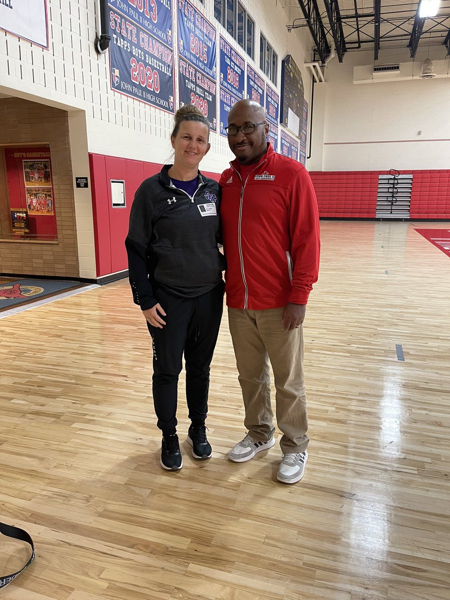 JPIIHS_ADOffice's tweet photo. Special thanks to @CoachErinMills &amp; @SFAWBB for stopping by practice this morning! @JPIIHSSports @Teaguefootball https://t.co/1lcUYyzHK9
