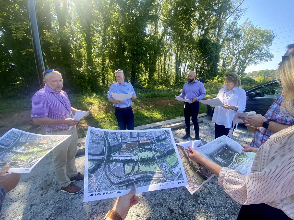#UnityPark in #yeahTHATgreenville is a fantastic community investment. Got to check out the plans for wetlands restoration @DukeEnergy Foundation is supporting. Thanks to a great crew for showing us around. @DE_RyanMosier @DNPeoples @HannonLS