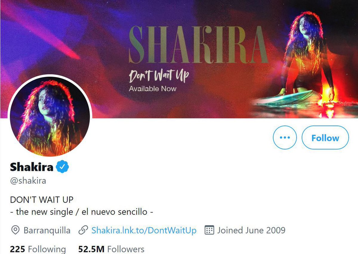 mattxiv's tweet photo. remember when shakira unknowingly used a blurry lesbian flag to promote her single and then changed it one day later https://t.co/22nohferQ0