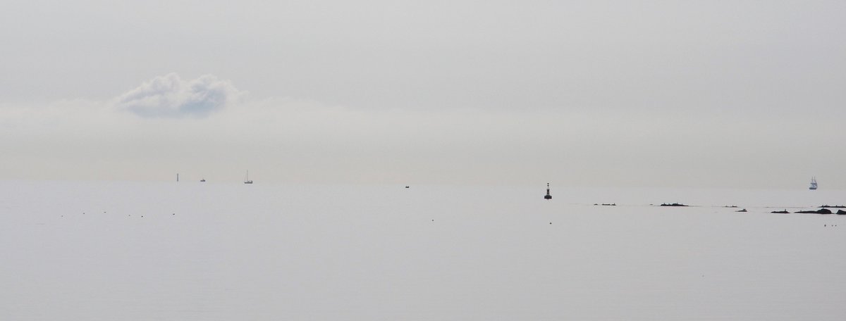 Mininmalist serenity, this morning. Click to view