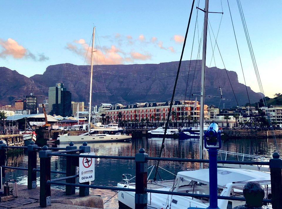 gita_mathew's tweet photo. Beautiful Cape Town! Good to be back♥️🇿🇦
#AtlanticShore
#TableMountain
#WaterFront
#CapeWheel https://t.co/NLf313OmCZ