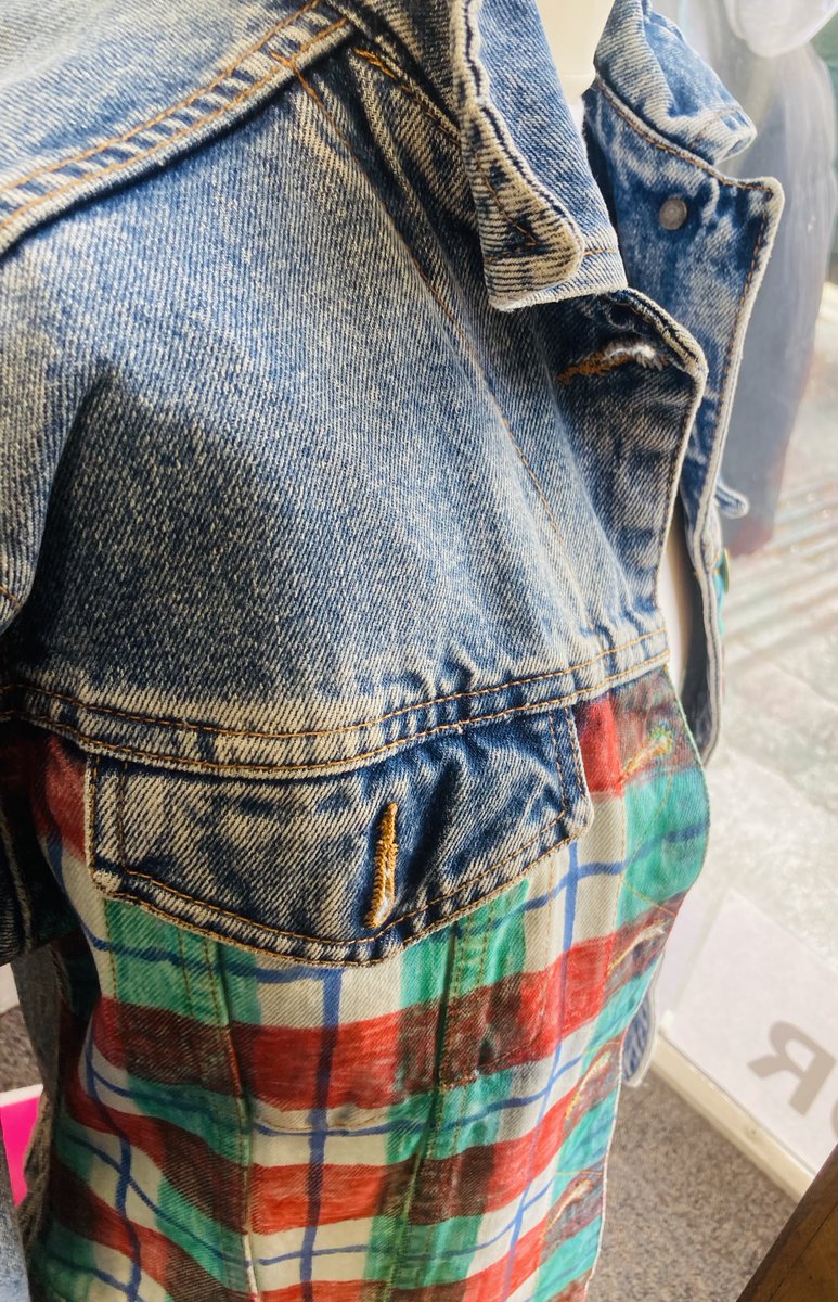 Think about buying secondhand denim.If all the jeans in the UK were purchased brand new, the carbon footprint is equivalent to the emissions produced by a coal-fired power station in 18 months. We've got loads of great denim to choose from #secondhandseptember #secondhandfashion