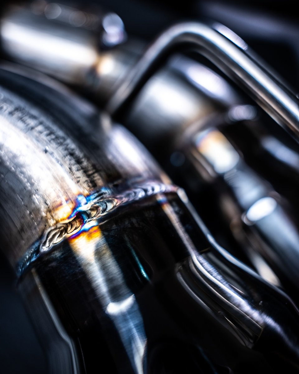 Stainlessworks's tweet photo. Frank welding 2016-22 #CHEVY #CAMARO SS AXLEBACK We've engineered a drone free aggressive muffler tuned specifically for the 6.2L engine. Your Choice Of Polished Or Chrome Black Finish Tips
#carswithoutlimits #americanmusslecar #stainlessworks #cars #modifiedcars #americancars https://t.co/CXRosNJ1Ag