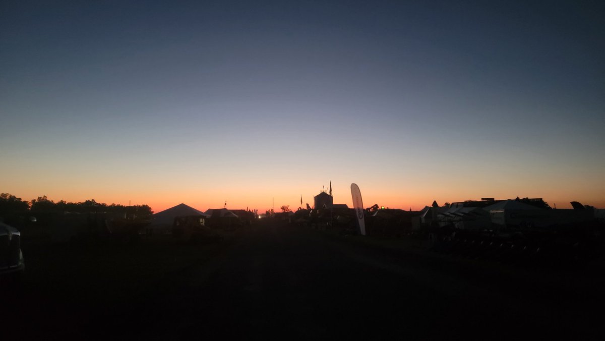 NetSteady's tweet image. This morning was a beautiful start to an amazing @OhioStateFSR Farm Science Review. Looking forward to clear skies and large crowds!