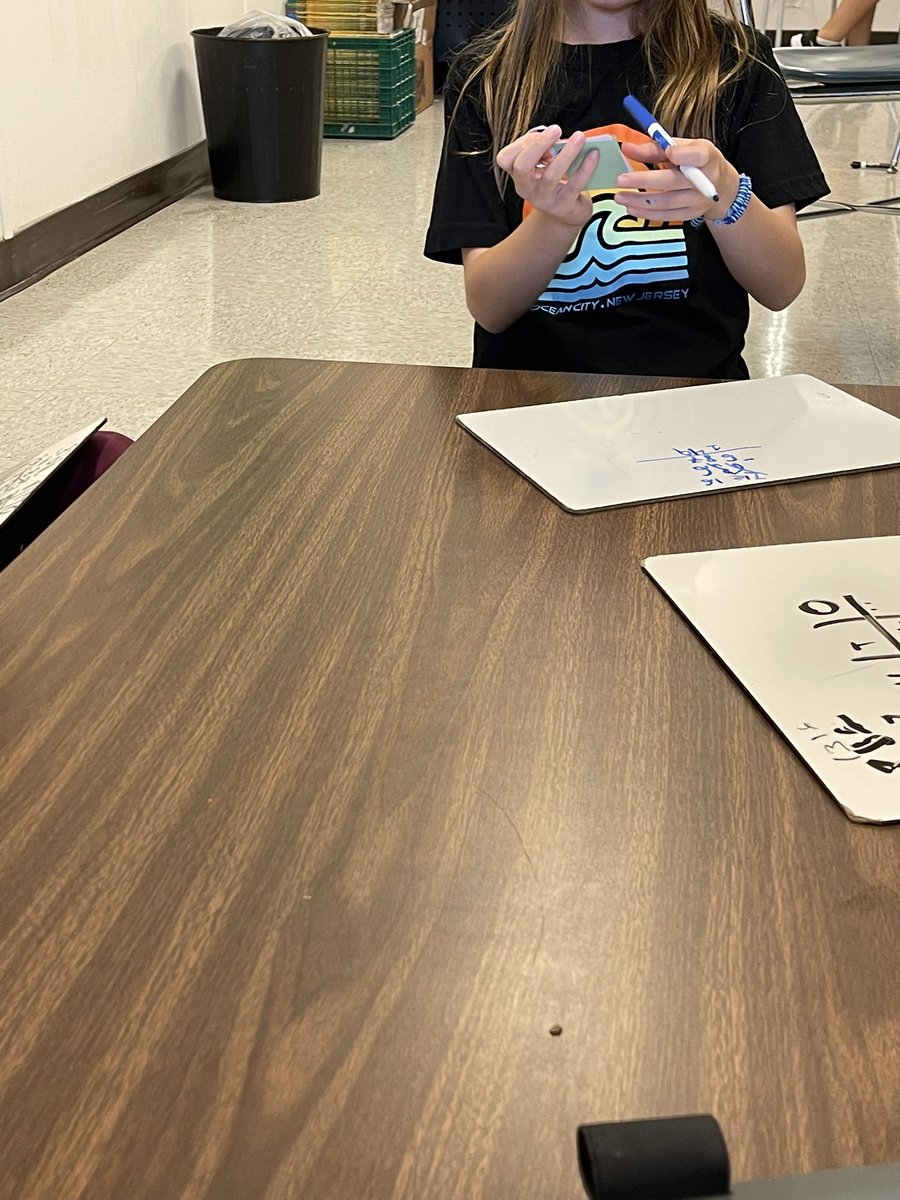 Ms_FogleEL's tweet photo. Talking Tuesday! We are working on our verbal discourse in both math and reading! #truefalsepuzzles #mathtalkingstems https://t.co/qBR6tE0SdA