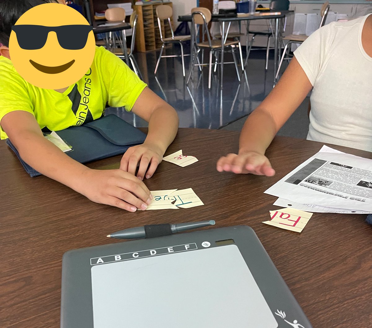 Ms_FogleEL's tweet photo. Talking Tuesday! We are working on our verbal discourse in both math and reading! #truefalsepuzzles #mathtalkingstems https://t.co/qBR6tE0SdA