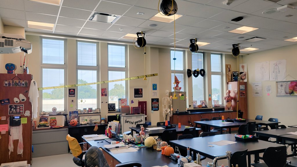 Science_Hoffman's tweet photo. It's been Halloween in room 315 since September 1st!! Loving my new school! #ClevelandHeights #ScienceRules #HalloweenALLDAYEVERYDAY https://t.co/IPBXUCjecz