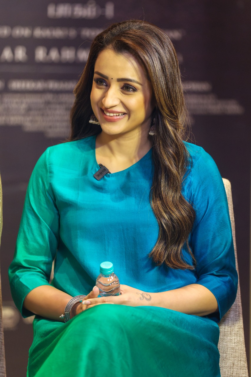 FdHOnxzXEAMYpe8?format=jpg&name=large