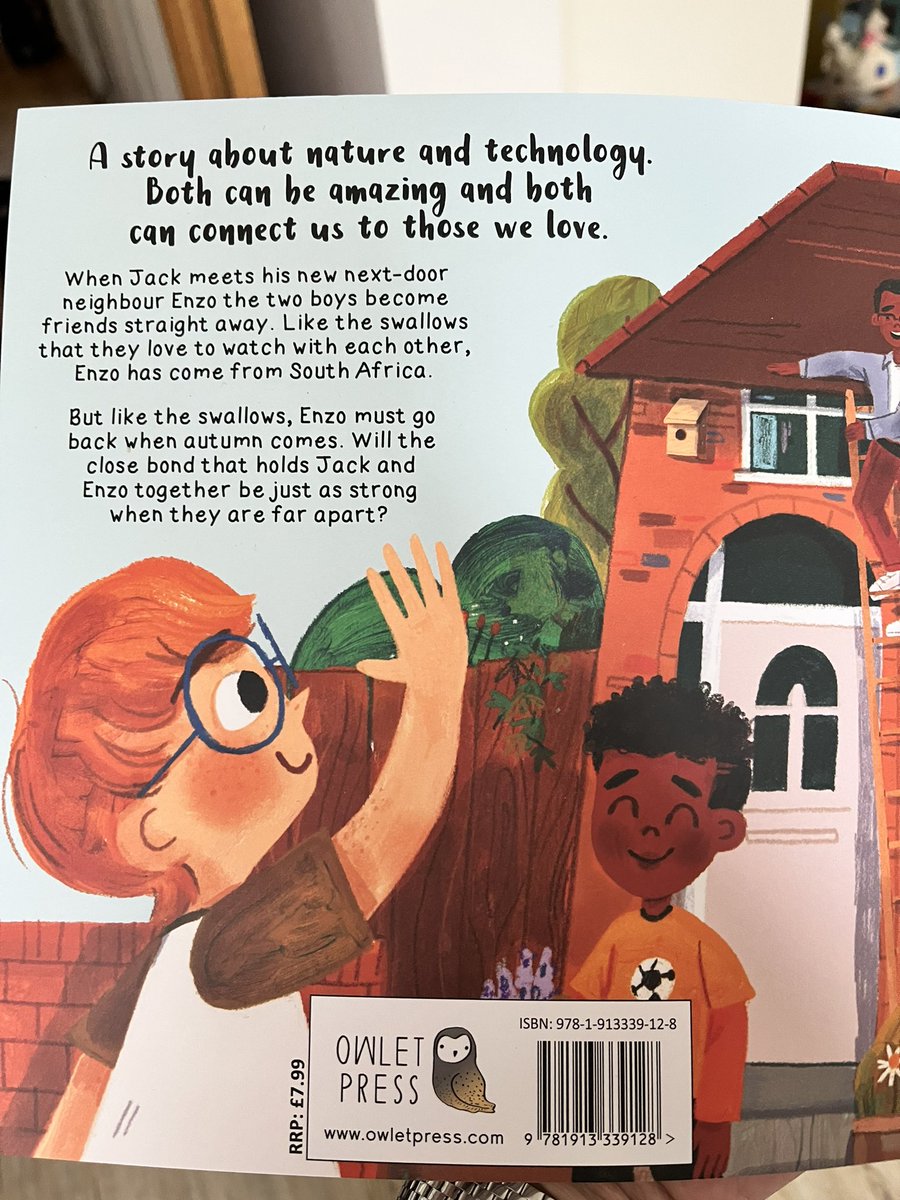 checkemoutbooks's tweet photo. 🧵 #BookPost
Absolutely thrilled for this treat from @OwletPress - thank you! I adored the beautiful Omar, The Bees & Me so am thrilled there’s a follow-up, Enzo, The Swallows & Me @katiecottle_ #HelenMortimer 📖 Out Thursday. https://t.co/SxajXvTute