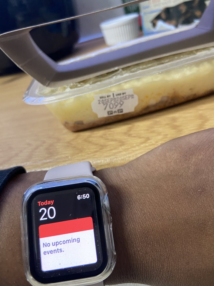KittyKatez's tweet photo. @PicknPay I bought this for lunch today. Put it in the microwave. Only to discover a horrific smell. No clearance label or anything. This is disgusting. Please warn your customers if something is close to expiry ! https://t.co/UUcirLOOQK
