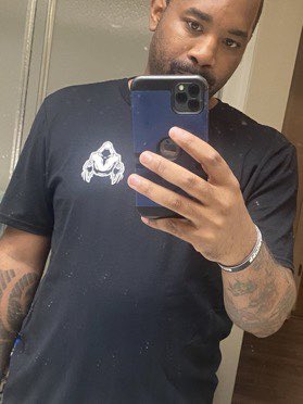 SlicCB0ii's tweet photo. #TeamWraith @DrinkWraith I need another crate!!! Itโs time to order ANOTHER ONE โDj Khaled voiceโ lol https://t.co/LTipKE5VBm