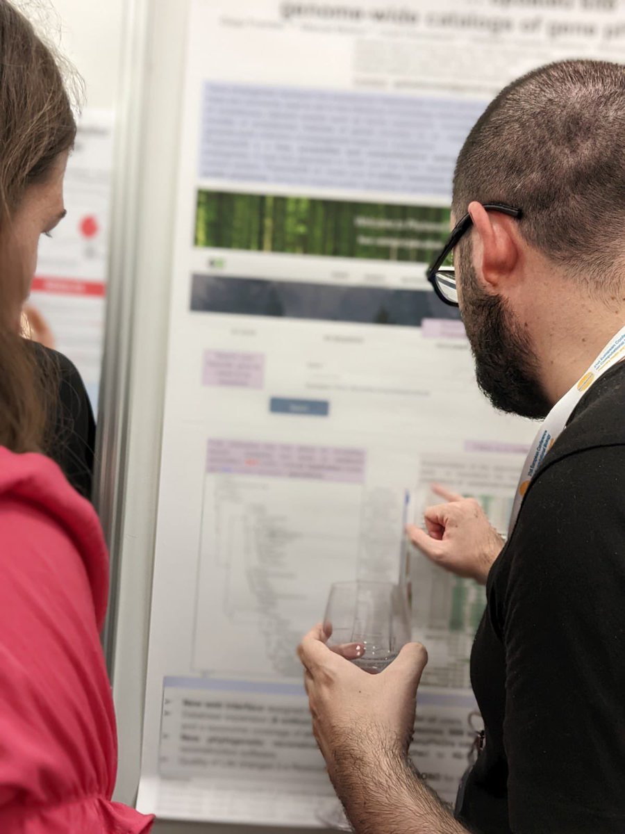 gabaldonlab's tweet photo. In @phylomedb browser trees are indeed interactive 😏 #ECCB2022

https://t.co/DVY08uL3Bz https://t.co/Gxqpj6LYil