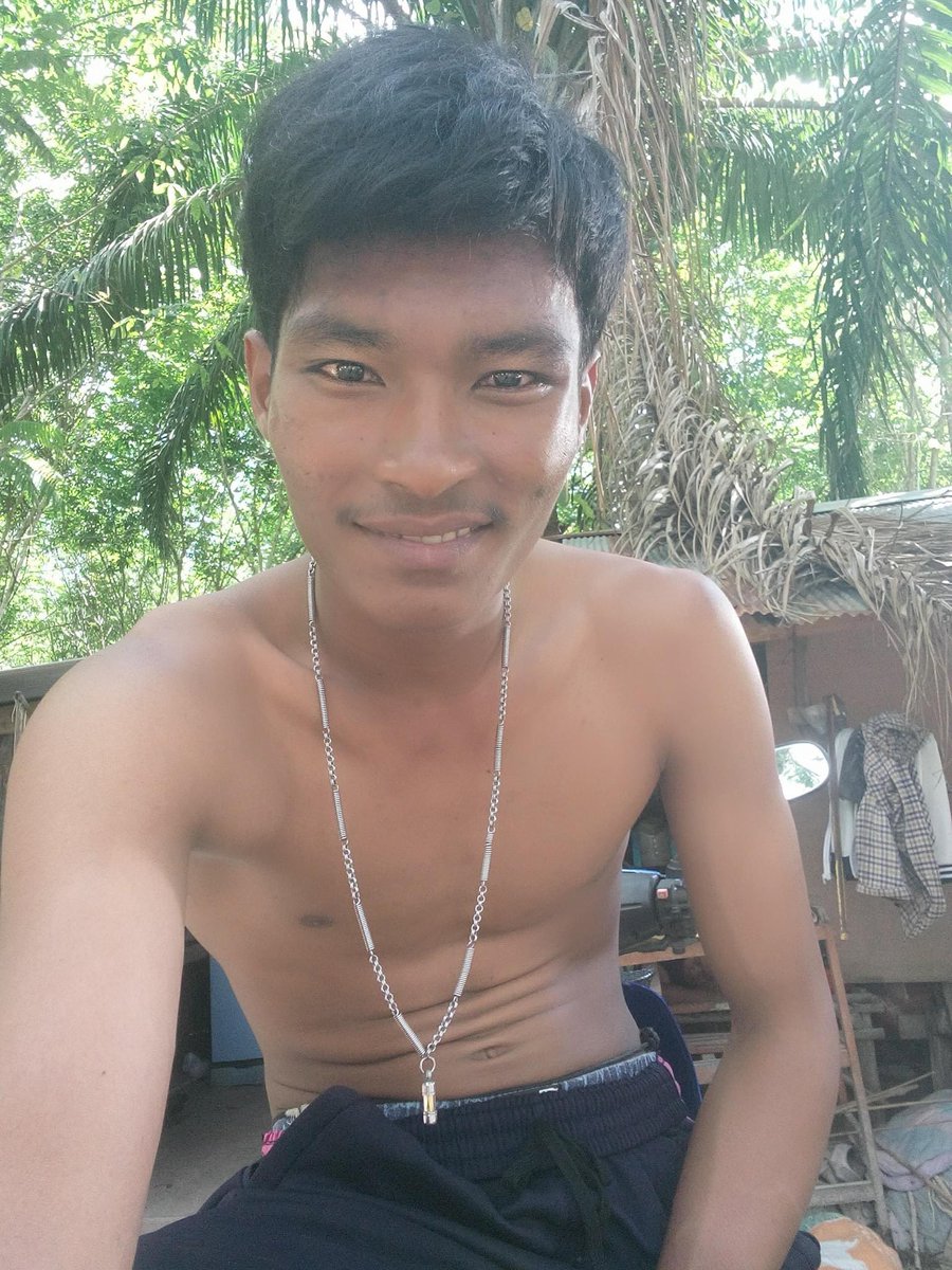 King tweet media