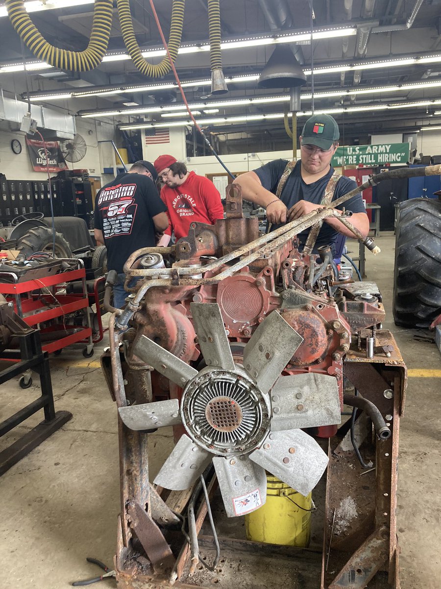 WFL_FLTCC's tweet photo. FLTCC Diesel Classroom @fltccDT https://t.co/wUQsJhwPLy