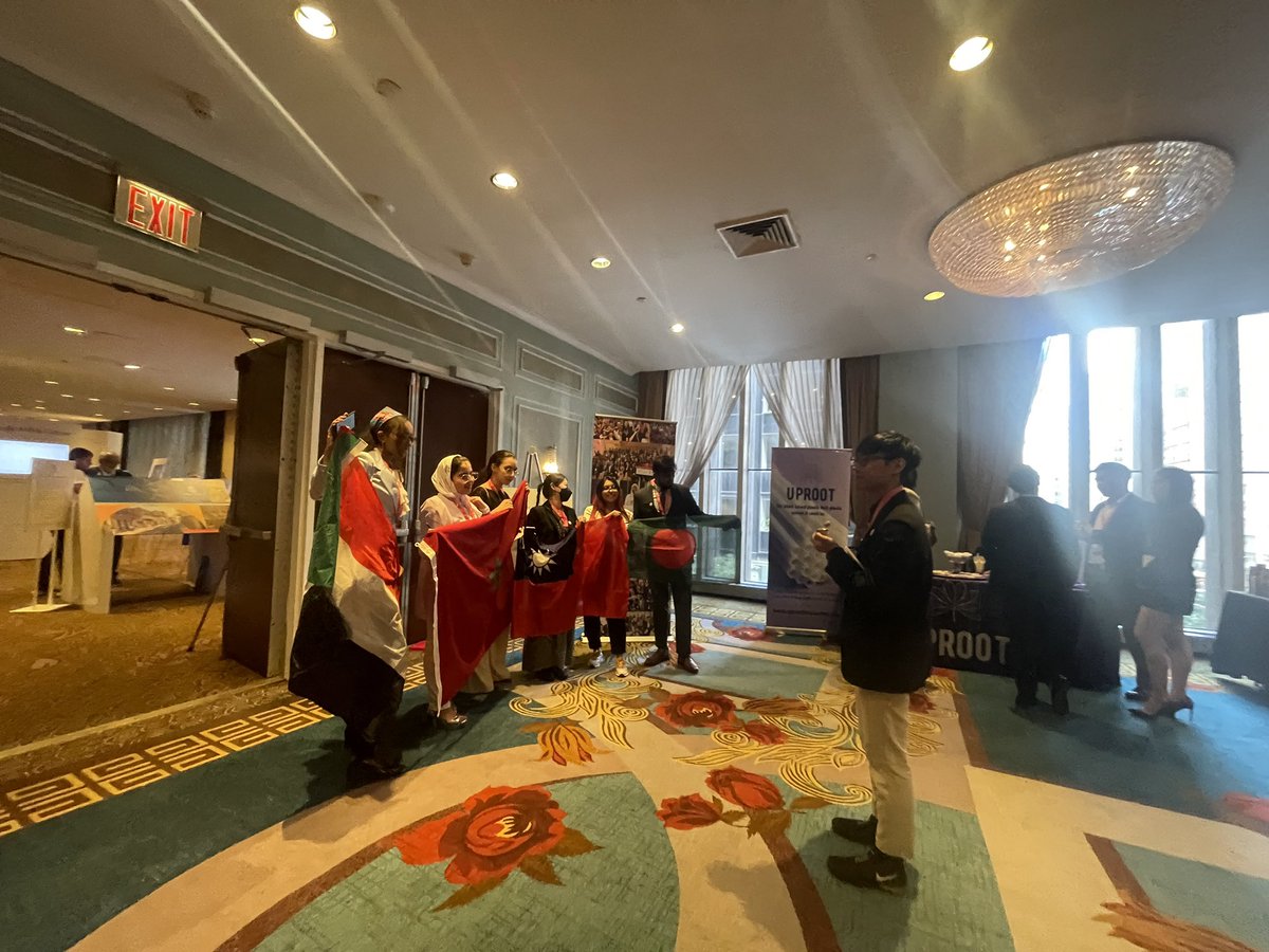 BettyFeng's tweet photo. Speaking with the previous winners @hultprize so inspiring. #hultprize2022 https://t.co/GaF4wsHQtg