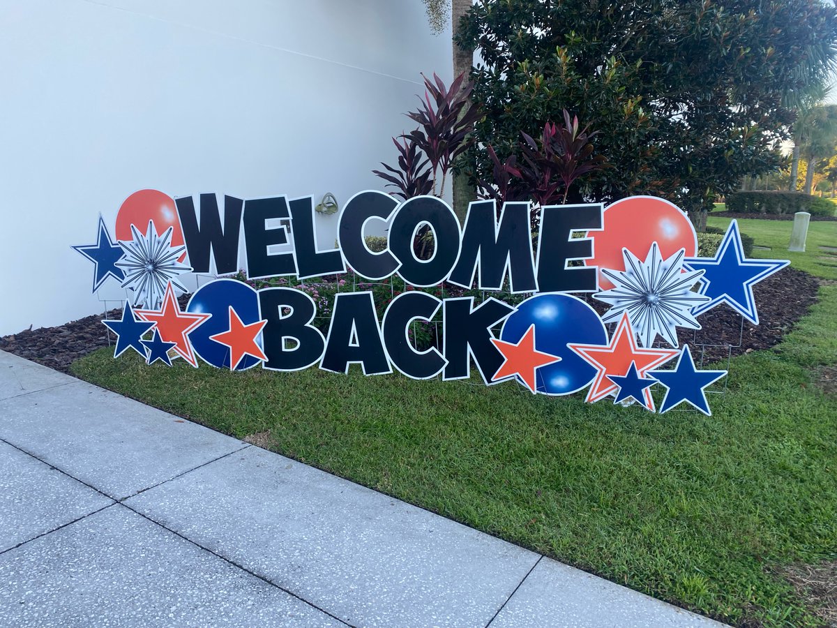 uwcf's tweet photo. Since the pandemic began, a lot of @GEICO employees have been working remotely. Yesterday, they welcomed everyone back to the office and we were there to cheer them in! Thank you GEICO employees for supporting your local United Way! #GEICO #MissionPartner #LiveUnited https://t.co/DMkW0Ly7RB