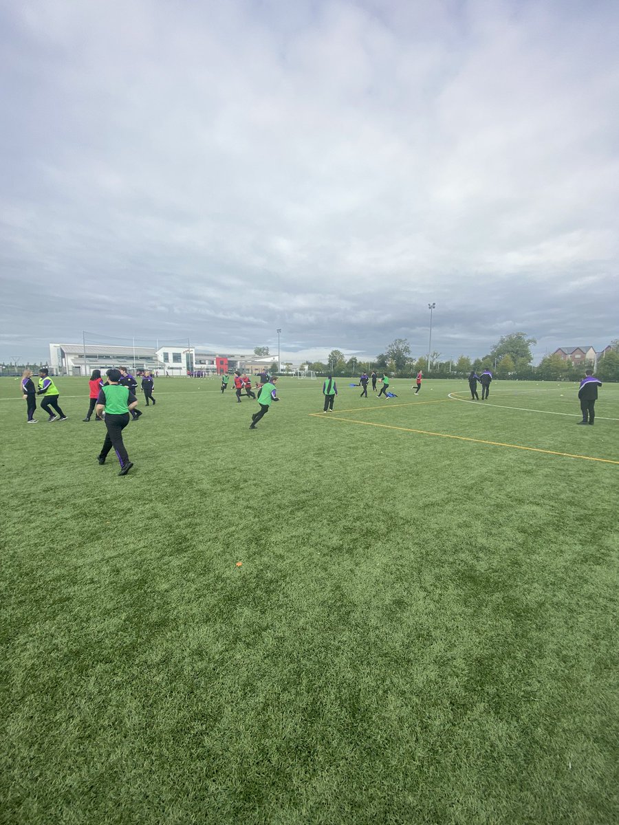 rob_wolfe94's tweet photo. Great fun today with TY’s in Le Cheile secondary school! @WestmanstownRFC @Fingalcoco @LeinsterBranch #FromTheGroundUp https://t.co/pxEiHrChM4