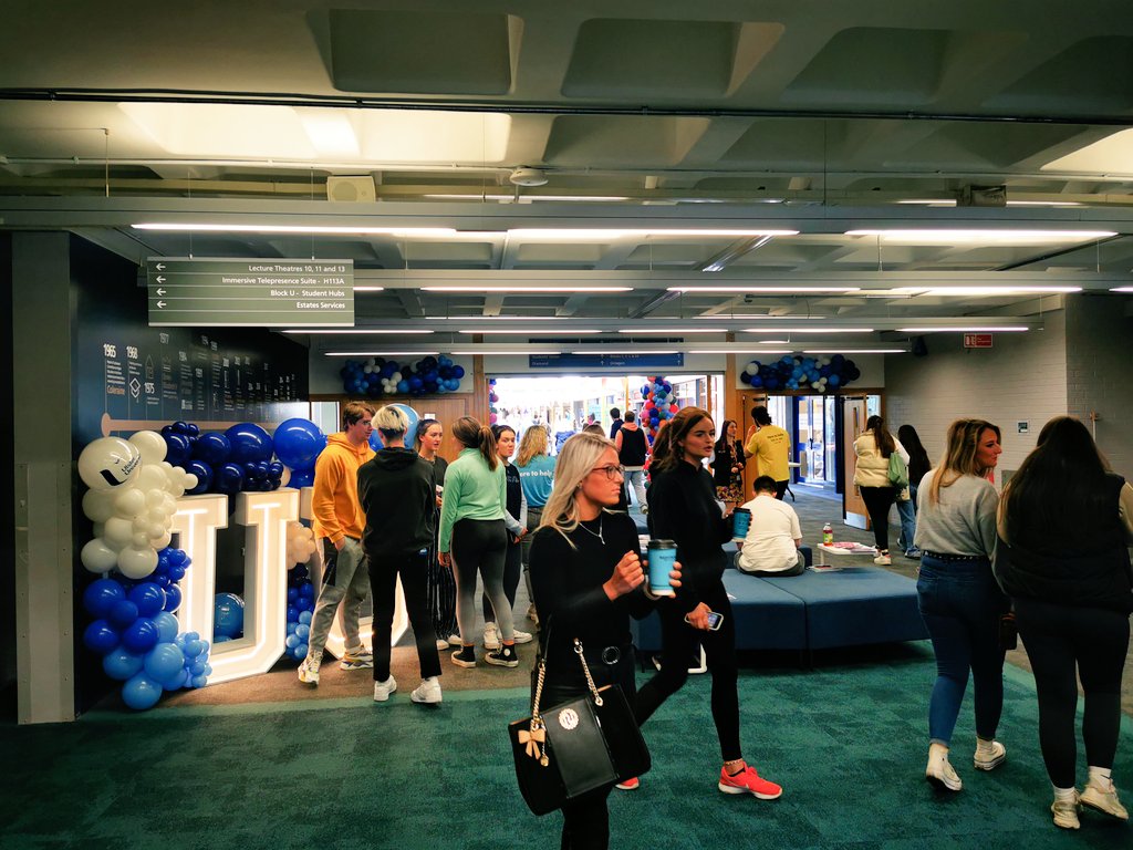 JadeMcMurray5's tweet photo. Welcome to @UlsterUni UUC UUM Welcome week activities in full swing π₯³ π
#welcometoUU #weareUU #ProudofUU https://t.co/2X518WMuKQ