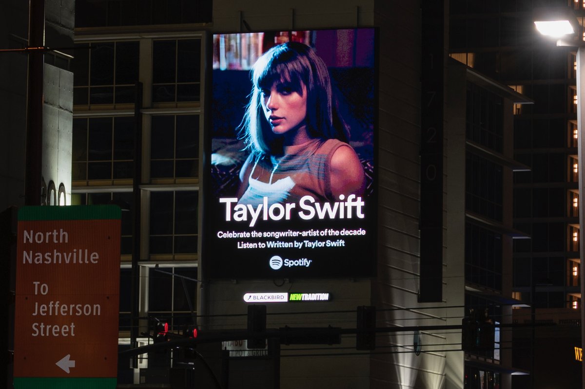 taylornation13's tweet photo. She’s the @NSAIofficial Songwriter-Artist of the Decade, she’s on a billboard, and she has a new @Spotify playlist. ✨

Stream Taylor’s songwriting essentials in her new "Written By” playlist! 🎶 https://t.co/05kcmYL0G2 https://t.co/3OEce3PSG8
