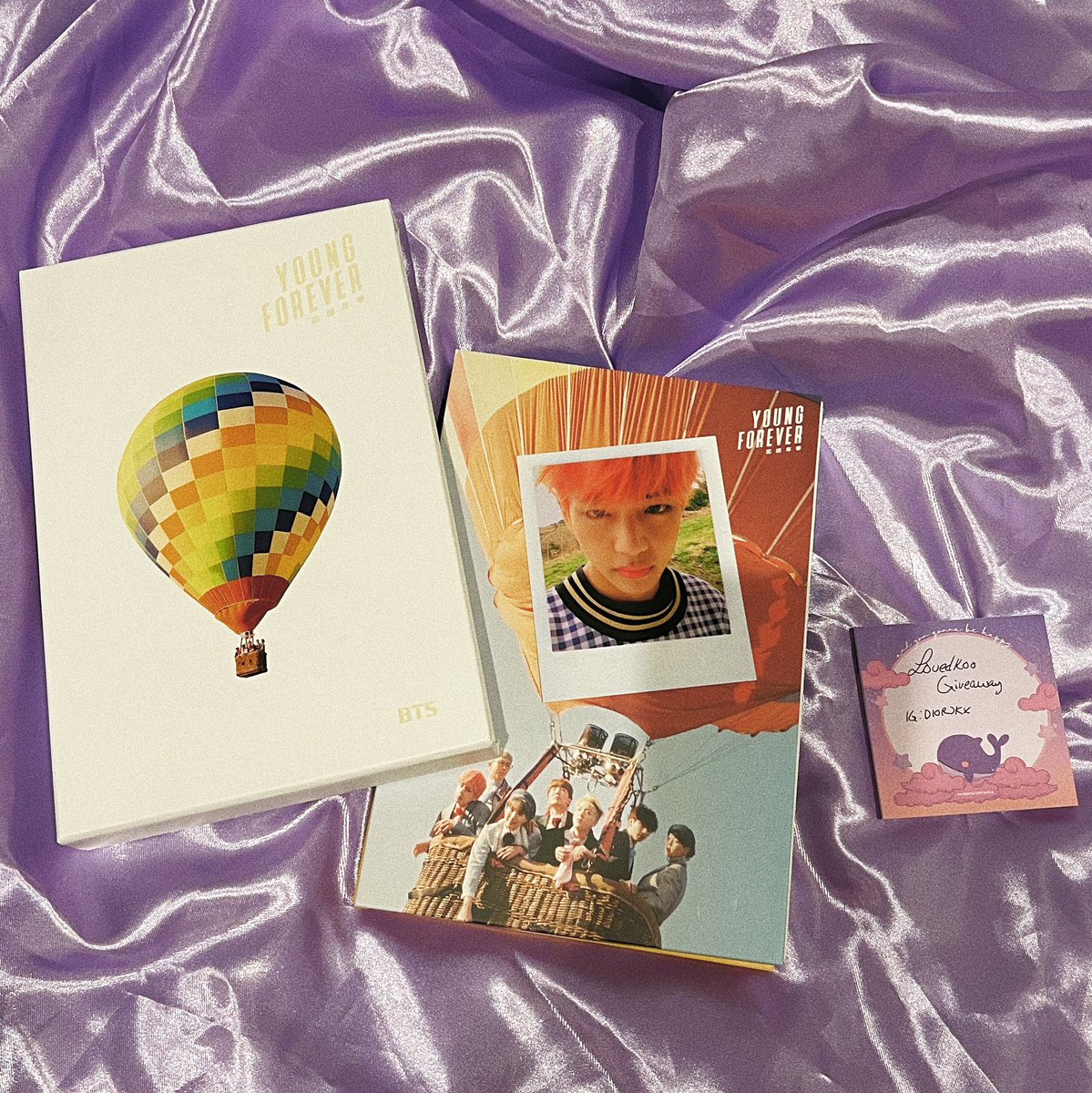 Iovedkoo's tweet photo. BTS YOUNG FOREVER ALBUM GIVEAWAY 🎈

ENTRY:
💫 follow
💫 retweet
💫 reply tae pics !!

DETAILS:
🤍 day version 
🤍 taehyung photocard 
🤍 ww

ENDS 9/22 https://t.co/1aliUOSGse
