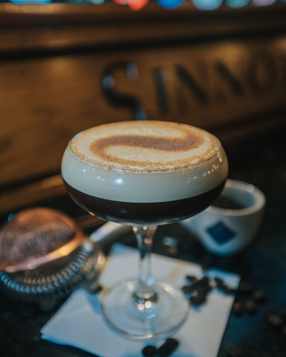 sinnottsbardub's tweet photo. Espresso Martini time 🍸
our espresso martinis are always made from fresh using Java Coffee beans!
come down and try them straight off our new drinks menu!
#cocktails #cocktailsofinstagram #cocktails🍹 #cocktailsbar #cocktailstime #cocktailstogo #cocktailsforyou #irishbar https://t.co/5j0dVTqQbu