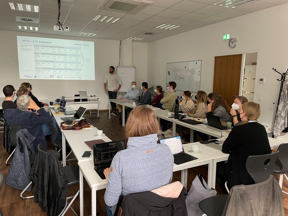 legalinf's tweet photo. Heute fand das erste #ADigiKomp Konsortialtreffen in Präsenz an der @HSD_Doepfer statt. Mitten in Corona gestartet, kamen @Saar_Uni, @RWTH, @HSD_Doepfer, @imc_learning, @uni_kl und Serious Games Solutions zum fachlichen Austausch und gemeinsamen Arbeiten zusammen. 1/2 https://t.co/xcjMTt1sR6