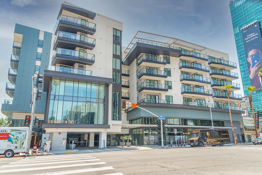 foundryservice's tweet photo. Wallace on Sunset Apartments with @Cembrit Solid Custom Color (green) #fibercement boards. https://t.co/1SB3BG6wSl https://t.co/6xwfXJXQQi