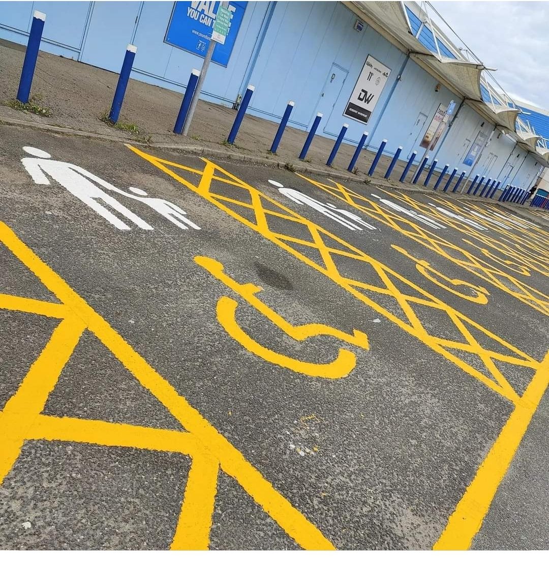 DrEmmaCroft's tweet photo. I fear I am now the person who 'writes a strongly worded email'. Local to me shopping centre presents parent &amp; child bay which is combined with accessible disabled parking bay. Sees no issue with this. Where to start?! https://t.co/53WsKeAgH6