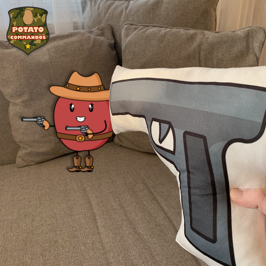 PotatoCommandos's tweet photo. Enemy spotted π«
#PotatoCommandos #Merch #CommandoPillows https://t.co/sL7wzUOpN9