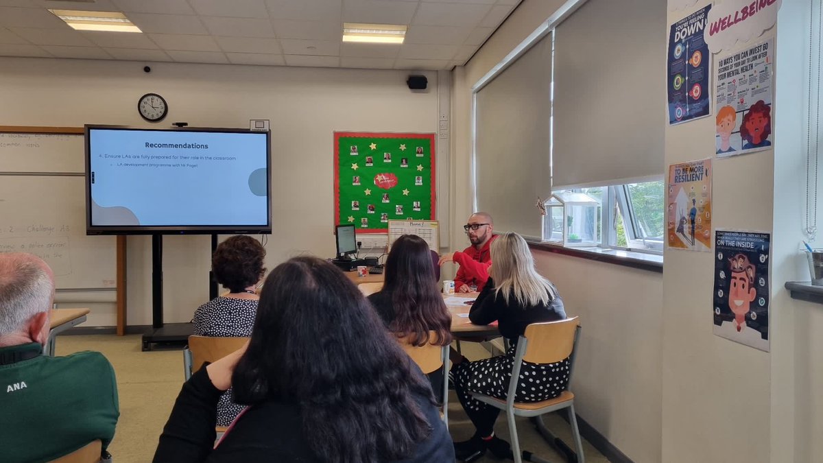 alva_asn's tweet photo. Lots of constructive professional dialogue as we considered researched based guidance on making the most of our wonderful LA team to improve pupil outcomes! #TeamAlva https://t.co/rVfCFYdwjF