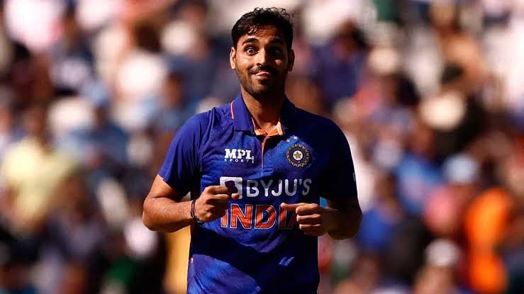 Bhuvi finishes off in style ! 
Never ending story of 19th over .

#INDvsAUS