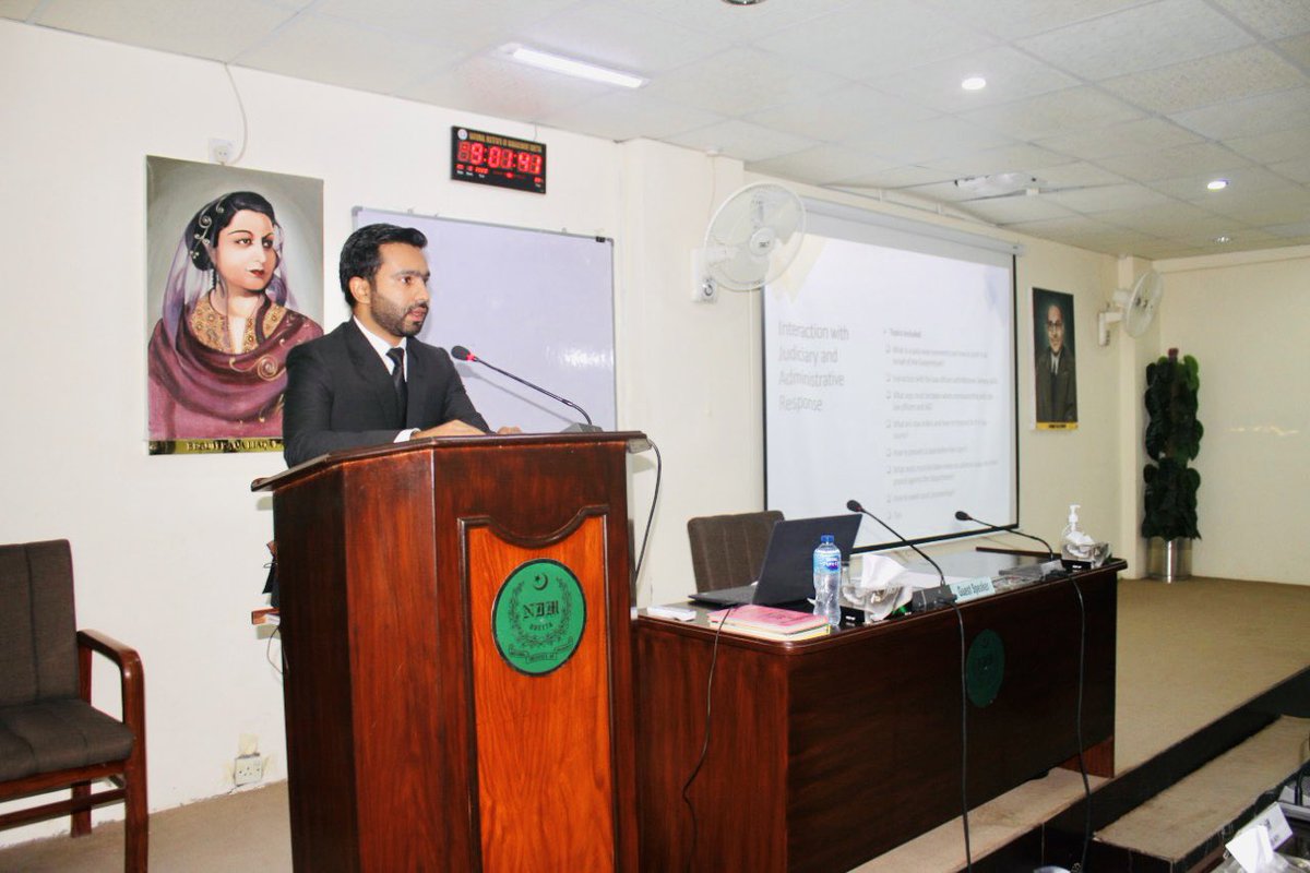 muzaffarumrani's tweet photo. TB. It was an absolute honour to deliver a lecture to the civil servants of Pakistan in NIM, Quetta #LawyersLife #NIMQuetta # https://t.co/8aIvADuhII