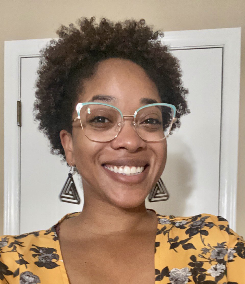 Hi All! My name is Juinell and I’m a Black, queer woman and a clinical psychology intern! I love to nerd out over healthcare utilization and accessibility! 

Pre-covid and current photos included because we love to see the growth ☺️ #BIMHRollCall #bimh @BlackInMH