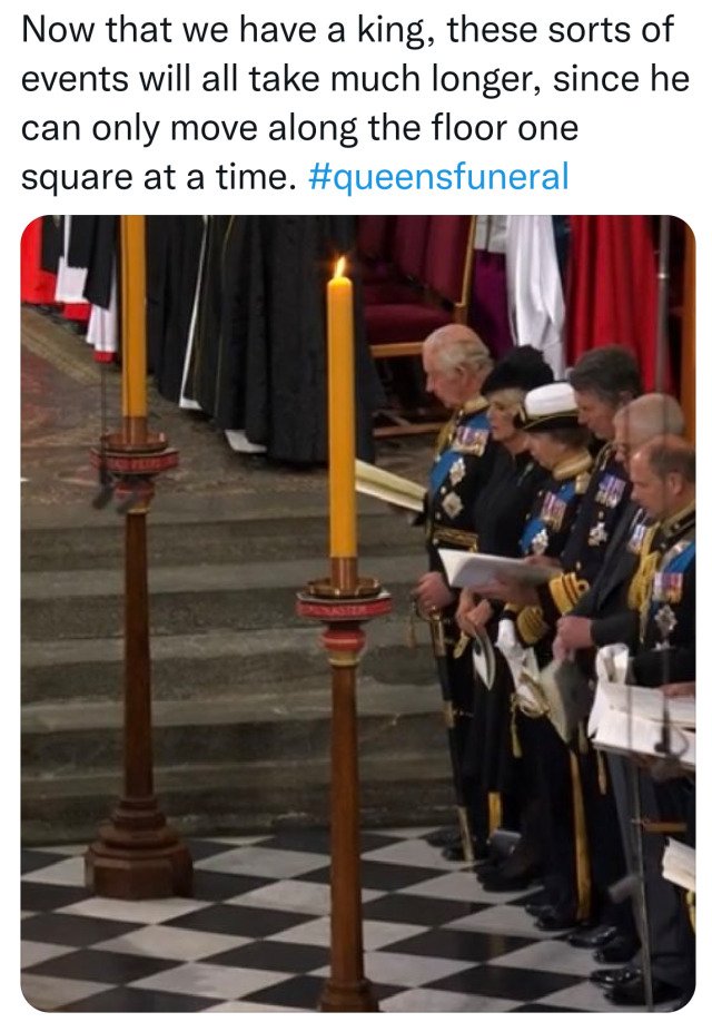 Z3N_MH's tweet photo. LMAOOOOOOOOO omg

#meme #queensfuneral https://t.co/ckqPmCvKc8